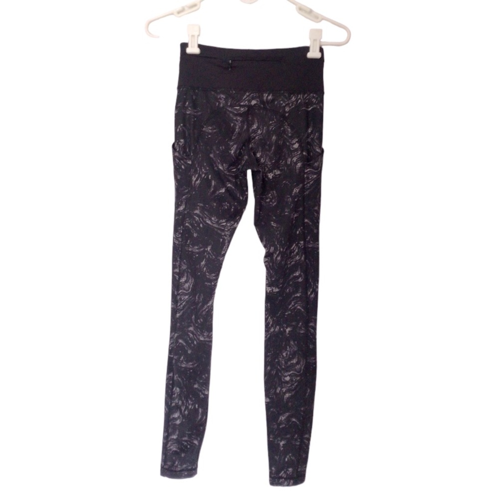 Lululemon Speed Tight Full Black White Pattern Leggings 2 - Picture 2 of 5